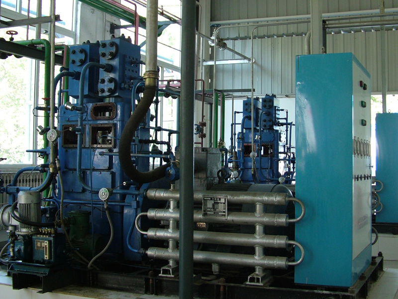 Shaanxi Guangbao Group Co., Ltd. ZW-0.24/14-165 type  hydrogen gas  compressor