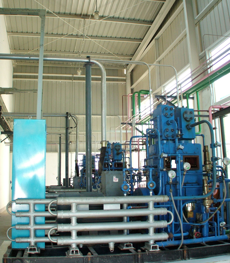Shaanxi Guangbao Group Co., Ltd. ZW-0.32/14-165 type  hydrogen gas  compressor